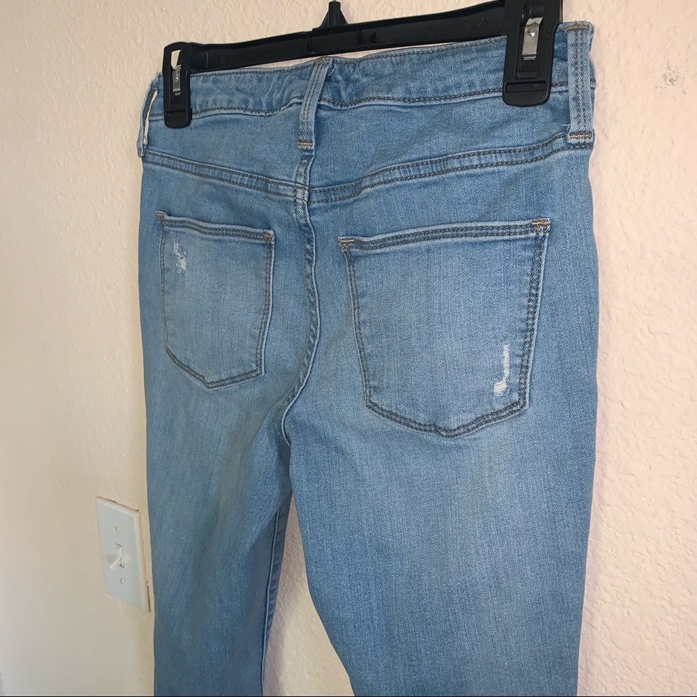 Universal Thread Distressed Skinny Ankle Jeans - Picture 7 of 13